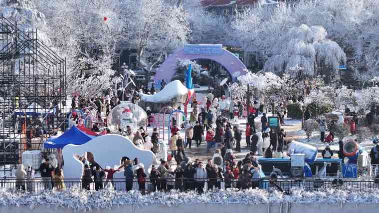 庐山跨年音乐节点燃文旅热潮，2.6万乐迷欢聚盛宴