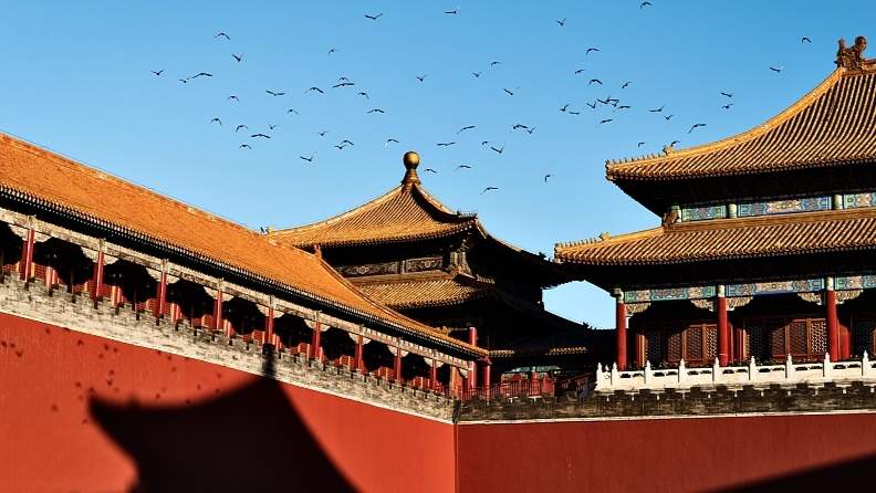 故宫着装争议引热议 文化尊重与公共规范的平衡