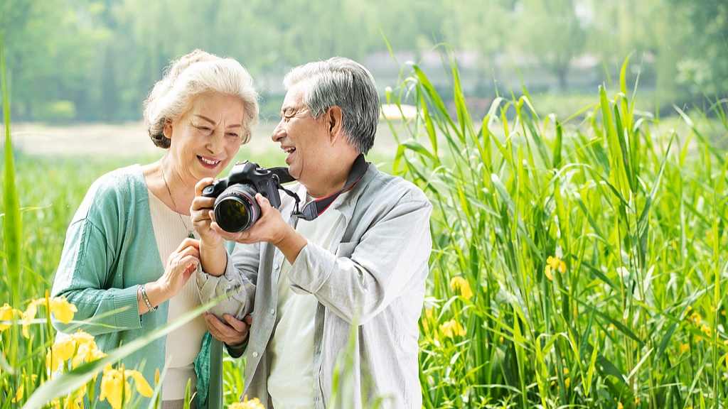 70岁以上老人跟团游遇年龄限制 旅行社设置多重门槛