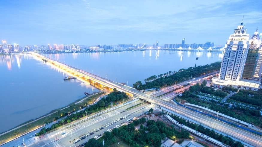 视觉艺术赋能文旅产业，摄影与短视频如何驱动旅游经济发展