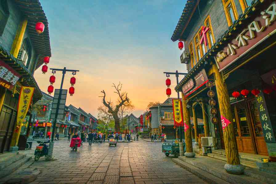 潍坊美食文化探秘：朝天锅与地道鲁菜的独特魅力