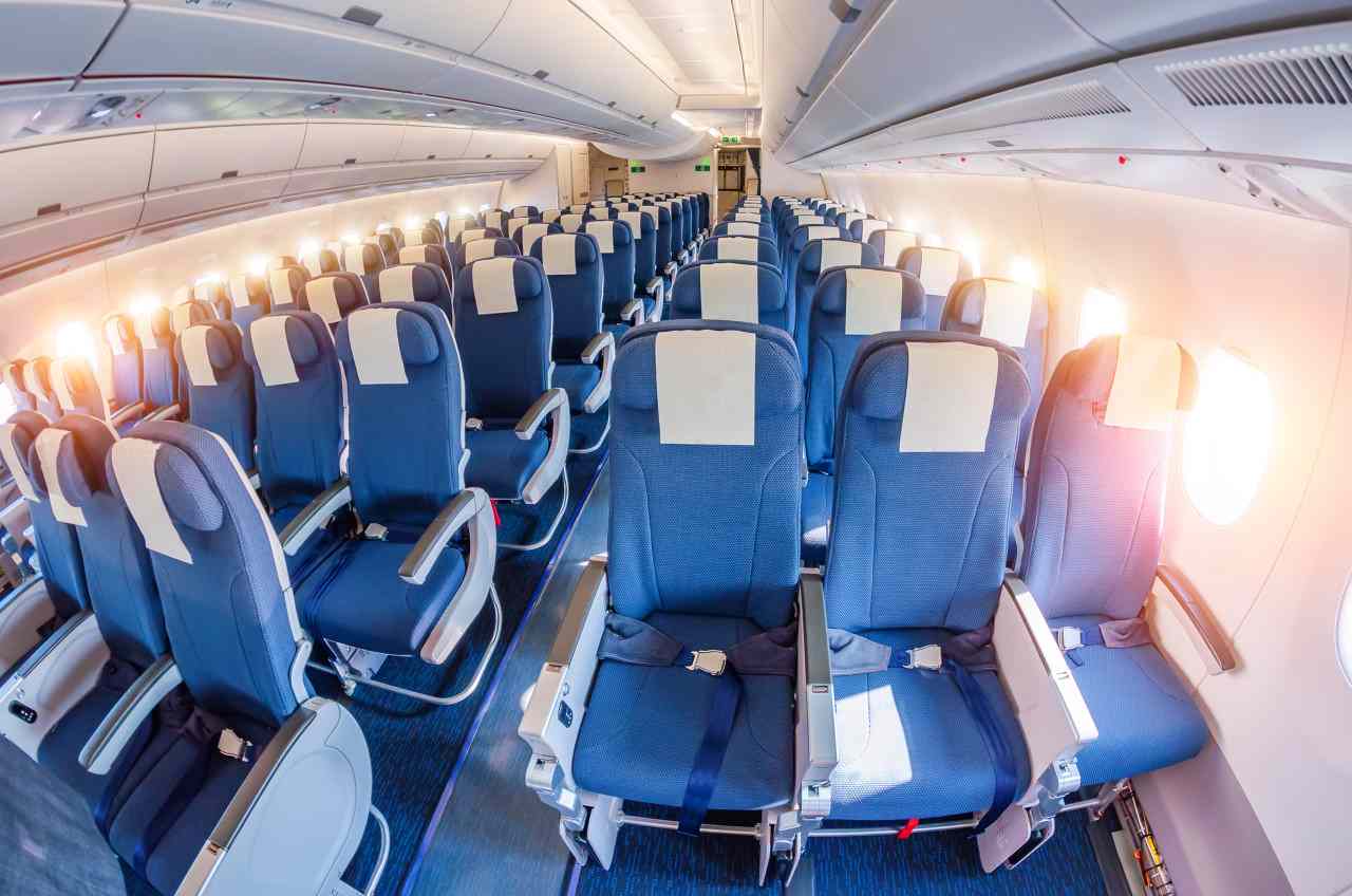 航班选座新规征求意见 国内航班免费座位比例不低于70%