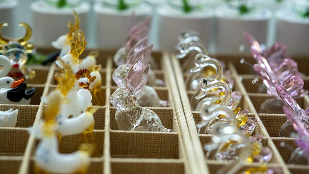 非遗传承人研培计划助力乡村手艺人华丽转身