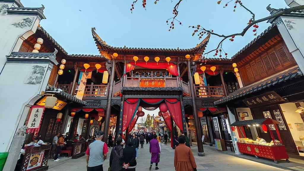 文旅业一季度表现亮眼 新质生产力驱动高质量发展