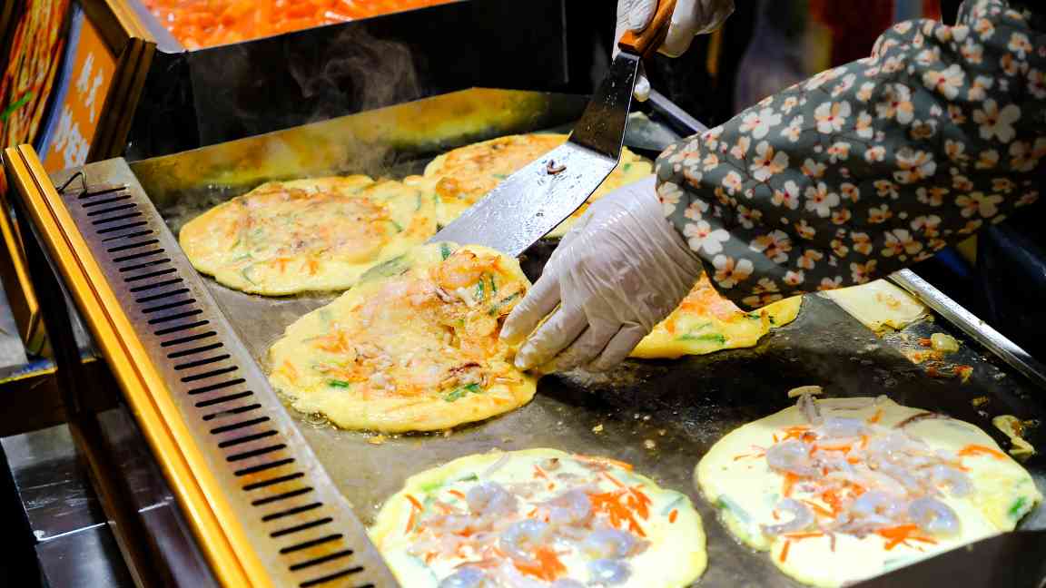 延吉水上市场凌晨四点烟火气 朝鲜族早餐文化成文旅新地标