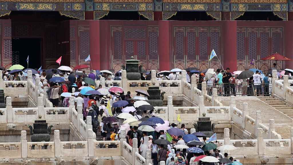 暑期旅行预订激增 避暑亲子游成新趋势
